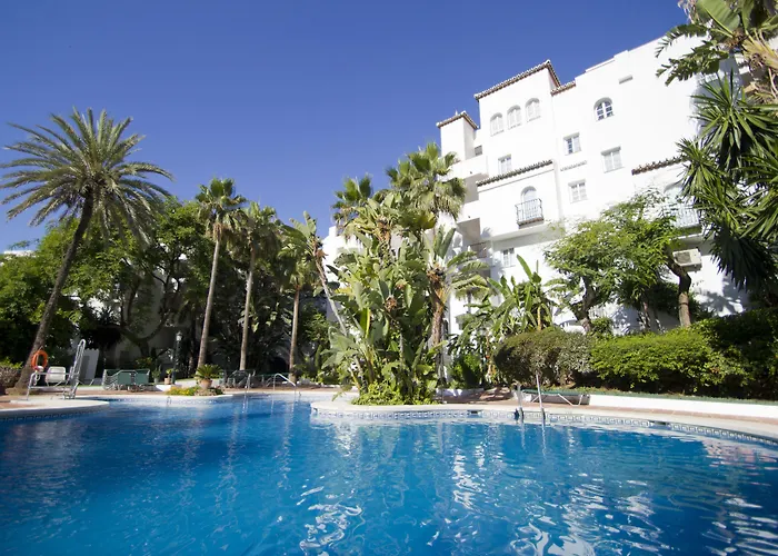 Royal Oasis Club At Pueblo Quinta Aparthotel Benalmadena