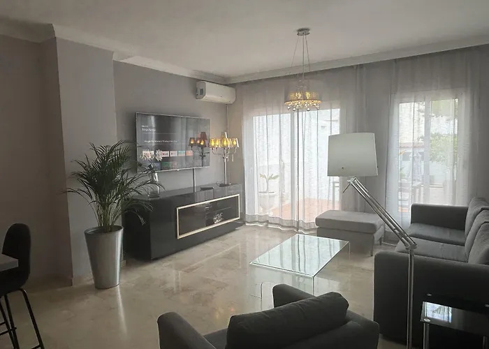 Abril Nerja Hotel
